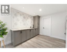 560 ROGERS Road - 26