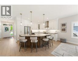 560 ROGERS Road - 4