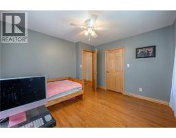 320 QUEEN Street - 16