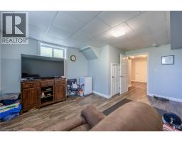 320 QUEEN Street - 33