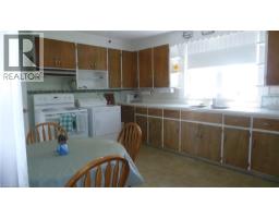 1023 WEBER Street E - 12
