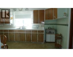 1023 WEBER Street E - 13