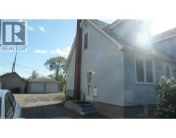 1023 WEBER Street E - 2