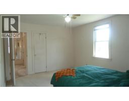 1023 WEBER Street E - 35