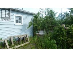 1023 WEBER Street E - 44