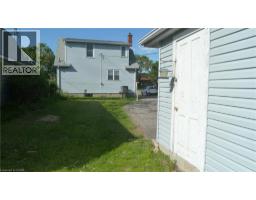1023 WEBER Street E - 47