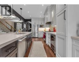 211 TERRACE WOOD Crescent - 16