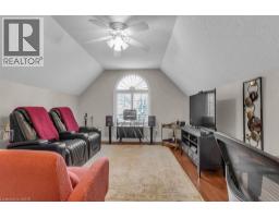 211 TERRACE WOOD Crescent - 21