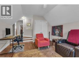 211 TERRACE WOOD Crescent - 22
