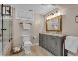 211 TERRACE WOOD Crescent - 33