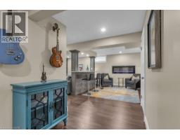 211 TERRACE WOOD Crescent - 39