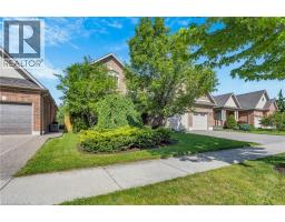 211 TERRACE WOOD Crescent - 4