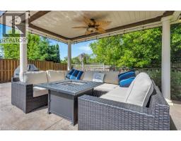 211 TERRACE WOOD Crescent - 44