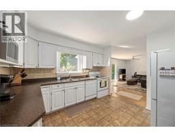 50 QUEEN MARY Crescent - 11