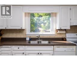 50 QUEEN MARY Crescent - 14