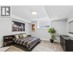 20 SHAKESPEARE Avenue - 36