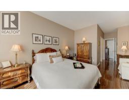 545 LAURELWOOD Drive UnitNo. 8 - 28