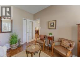 545 LAURELWOOD Drive UnitNo. 8 - 8