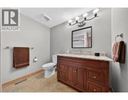 6 REGAL Drive - 21