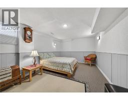 6 REGAL Drive - 31