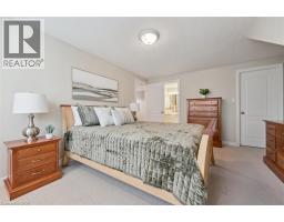 819 CREEKSIDE Drive - 23