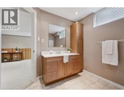 819 CREEKSIDE Drive - 31