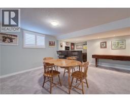 16 ENGLISH Crescent - 24