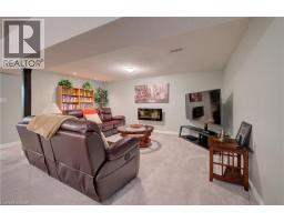 16 ENGLISH Crescent - 26