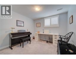 16 ENGLISH Crescent - 27