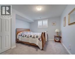 16 ENGLISH Crescent - 28