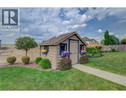 16 ENGLISH Crescent - 32