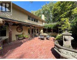 150 CAIRNCROFT Road - 44