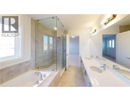 200 CITTADELLA Boulevard - 11