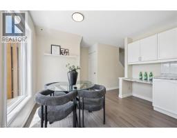 82 CATHERINE Street - 11