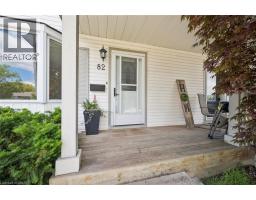 82 CATHERINE Street - 3