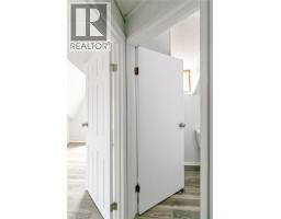 170 CANNON Street W - 13