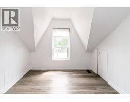 170 CANNON Street W - 23