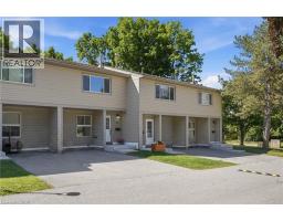 15 GREEN VALLEY Drive UnitNo. 34 - 3