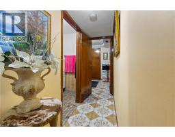 202 RAY Street N - 33