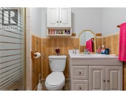 202 RAY Street N - 34