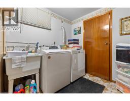202 RAY Street N - 35