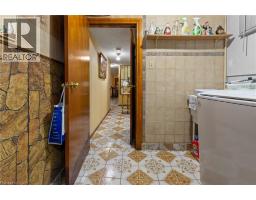202 RAY Street N - 36