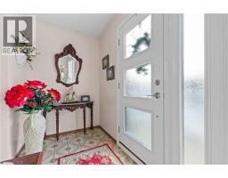 202 RAY Street N - 5