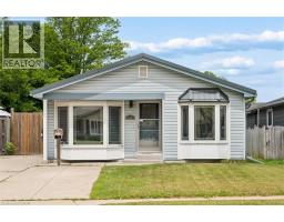 156 TRAYNOR Avenue - 1