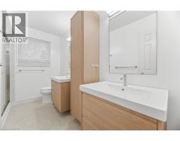 1004 ROXBOROUGH Drive - 32