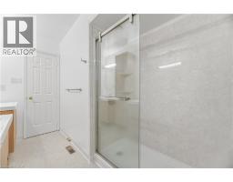 1004 ROXBOROUGH Drive - 33
