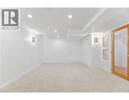 1004 ROXBOROUGH Drive - 36