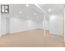 1004 ROXBOROUGH Drive - 43