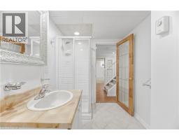 1004 ROXBOROUGH Drive - 45