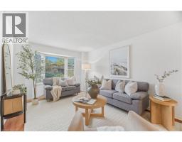 1004 ROXBOROUGH Drive - 9